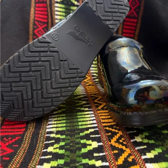 🖤💜💚NWOT Dansko Oil Slick  Clogs 💚💜🖤 - Picture 6 of 8